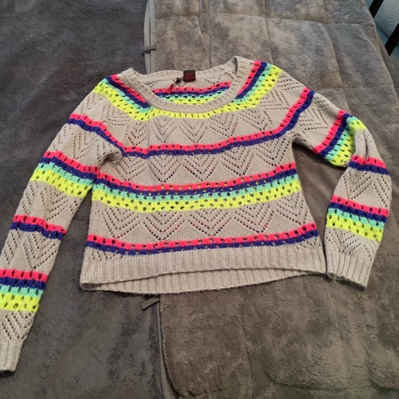 Cropped sweater - Picture 2 of 3